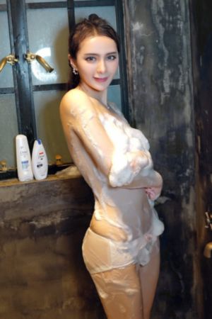 夜晚游玩游戏_HD全集免费播放